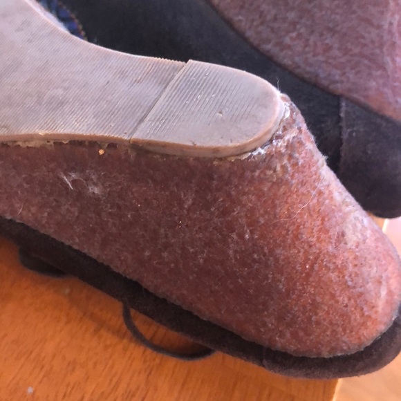 80%20 Brown Suede Wedges - Picture 5 of 6